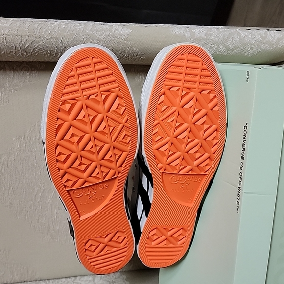 Converse x off-white collaboration Chuck Taylor's. - Picture 2 of 11